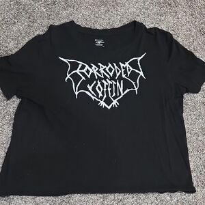Boyfriend Tee - Stranger Things - Eddie Munson's Band Corroded Coffin